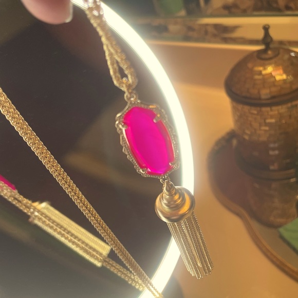 Kendra Scott Everly in Pink Agate - Picture 9 of 9